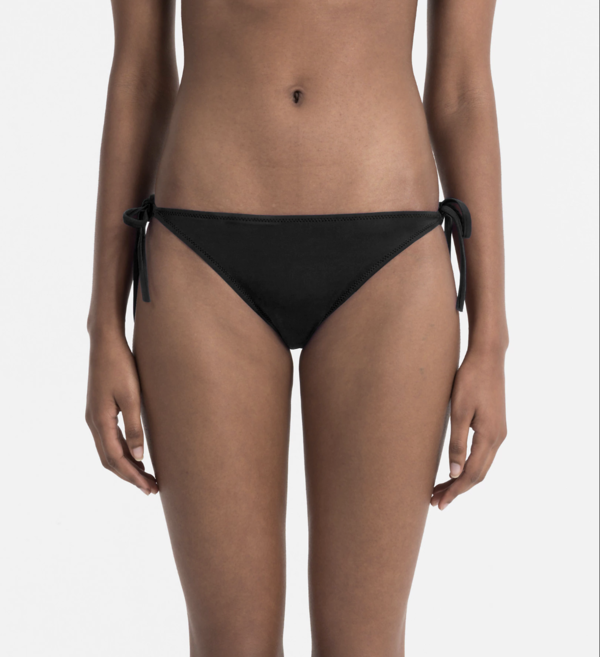 Calvin Klein Plavky Cheeky String Side Čierne Spodni Diel - 2