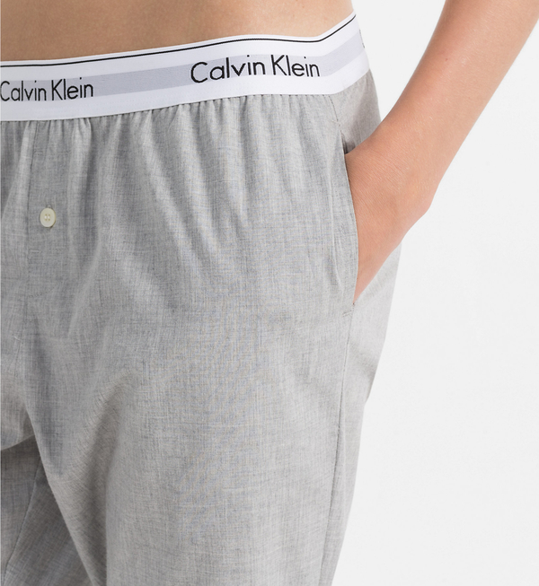 Calvin Klein Sweatpants Sivé - 4