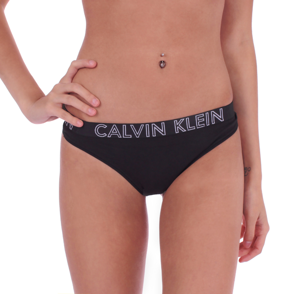 Calvin Klein Tanga Ultimate Čierné - 5